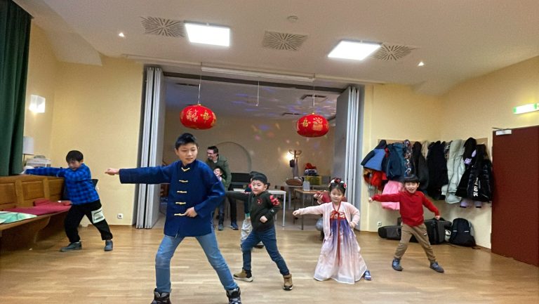 Chinesisches Kungfu 中国功夫操